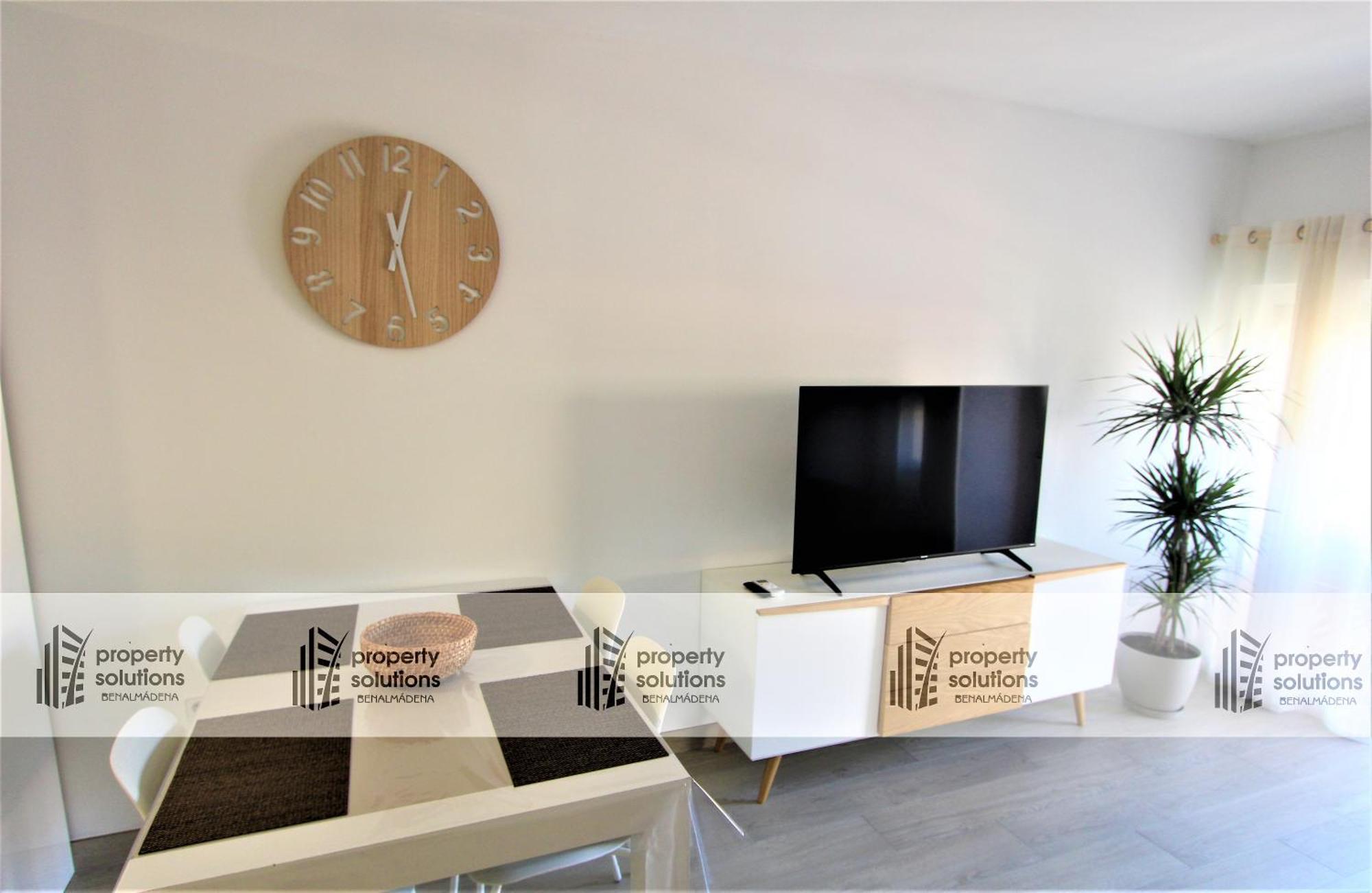 706 Minerva Apartamentos - Vista Al Mar Y La Piscina - Piscina Y Playa Benalmadena Ngoại thất bức ảnh