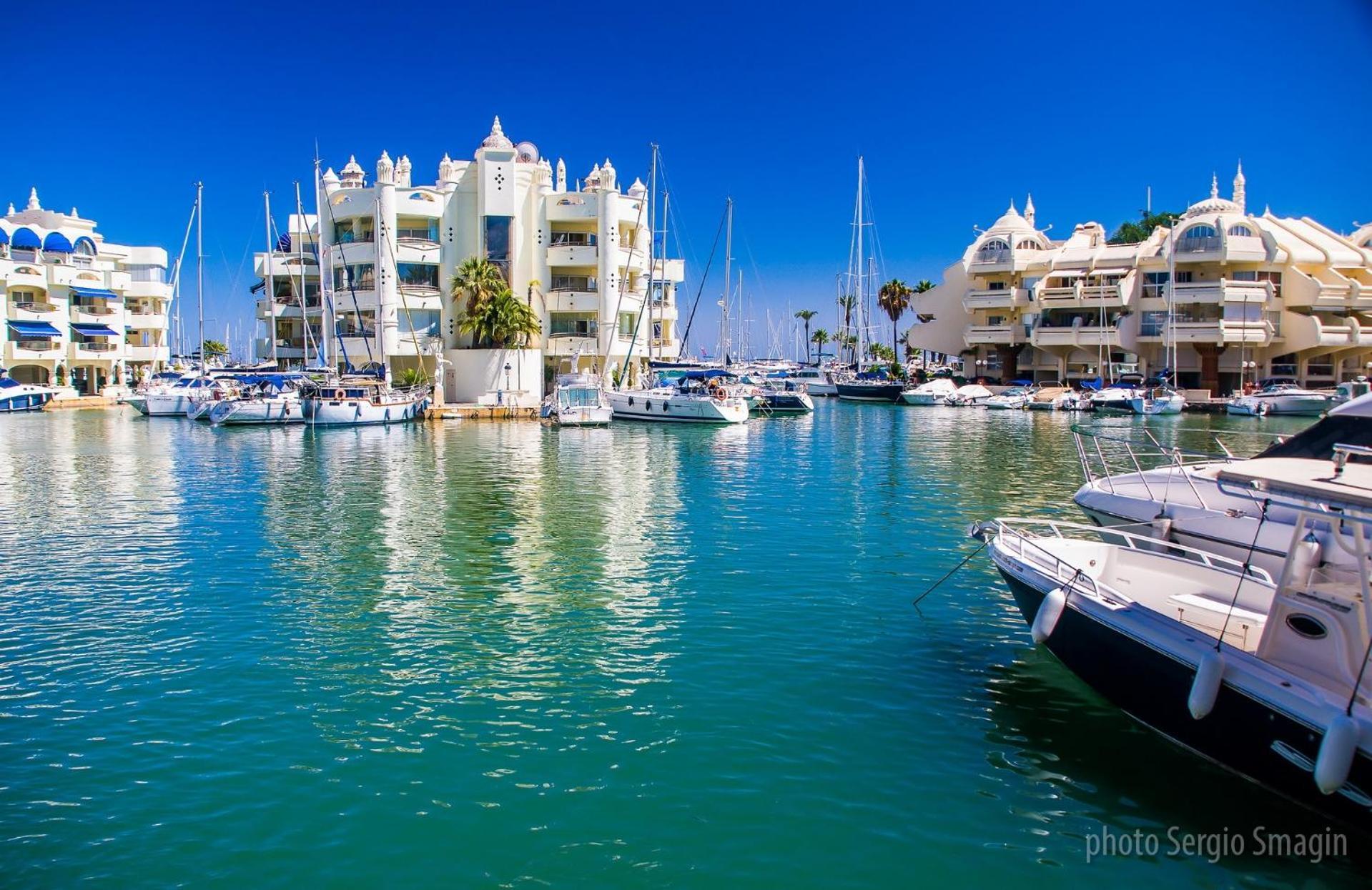 706 Minerva Apartamentos - Vista Al Mar Y La Piscina - Piscina Y Playa Benalmadena Ngoại thất bức ảnh